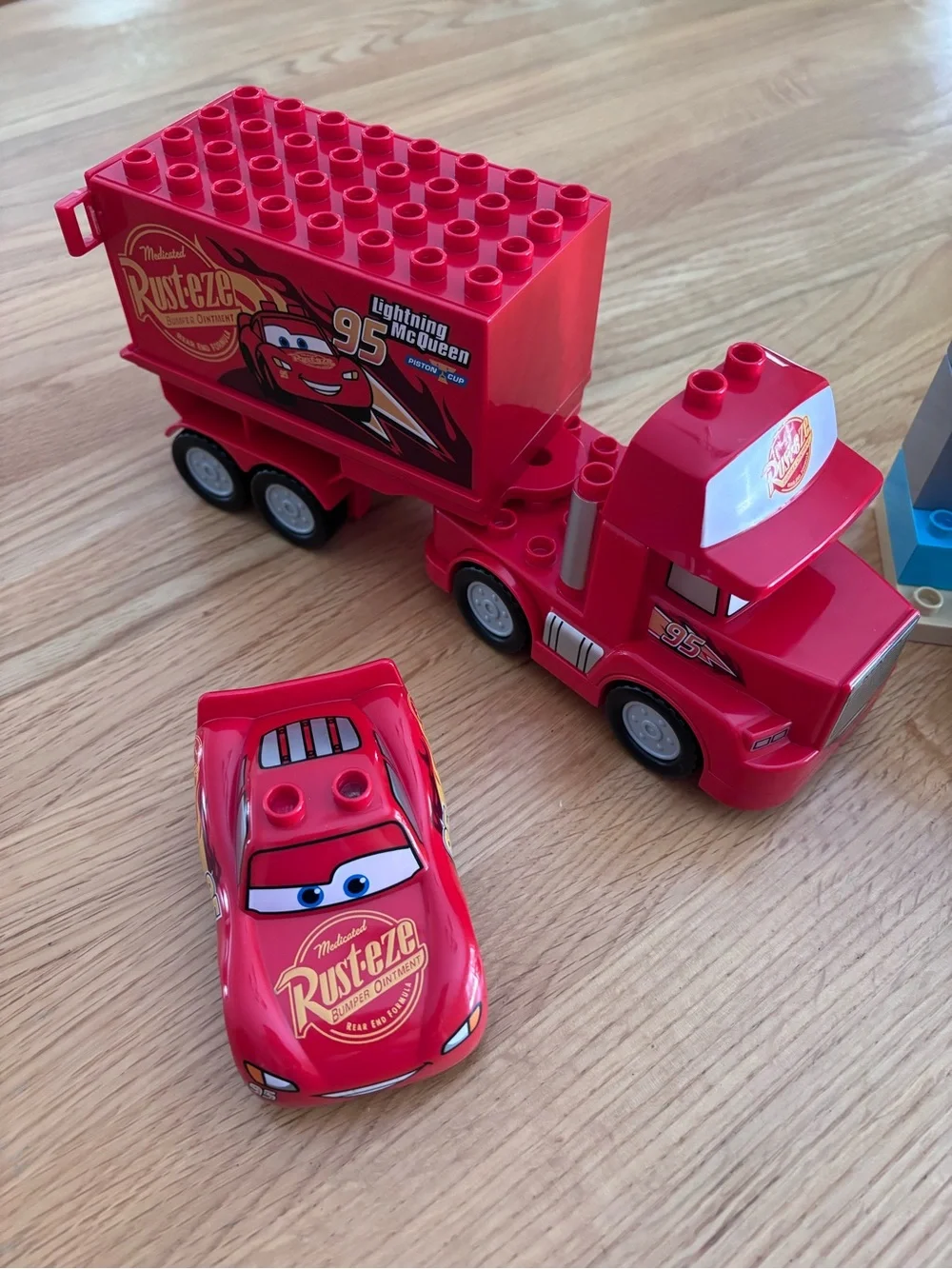 LEGO Cars Set - Flo’s Cafe
